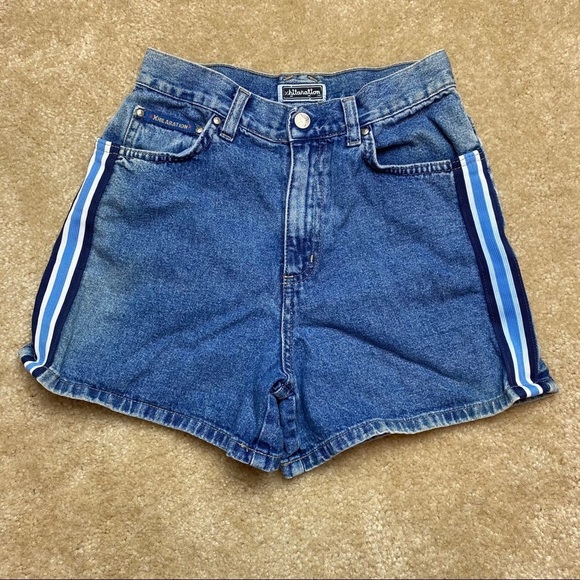 Vintage Xhilaration Jean Shorts Size Large 10/12 - Picture 1 of 6